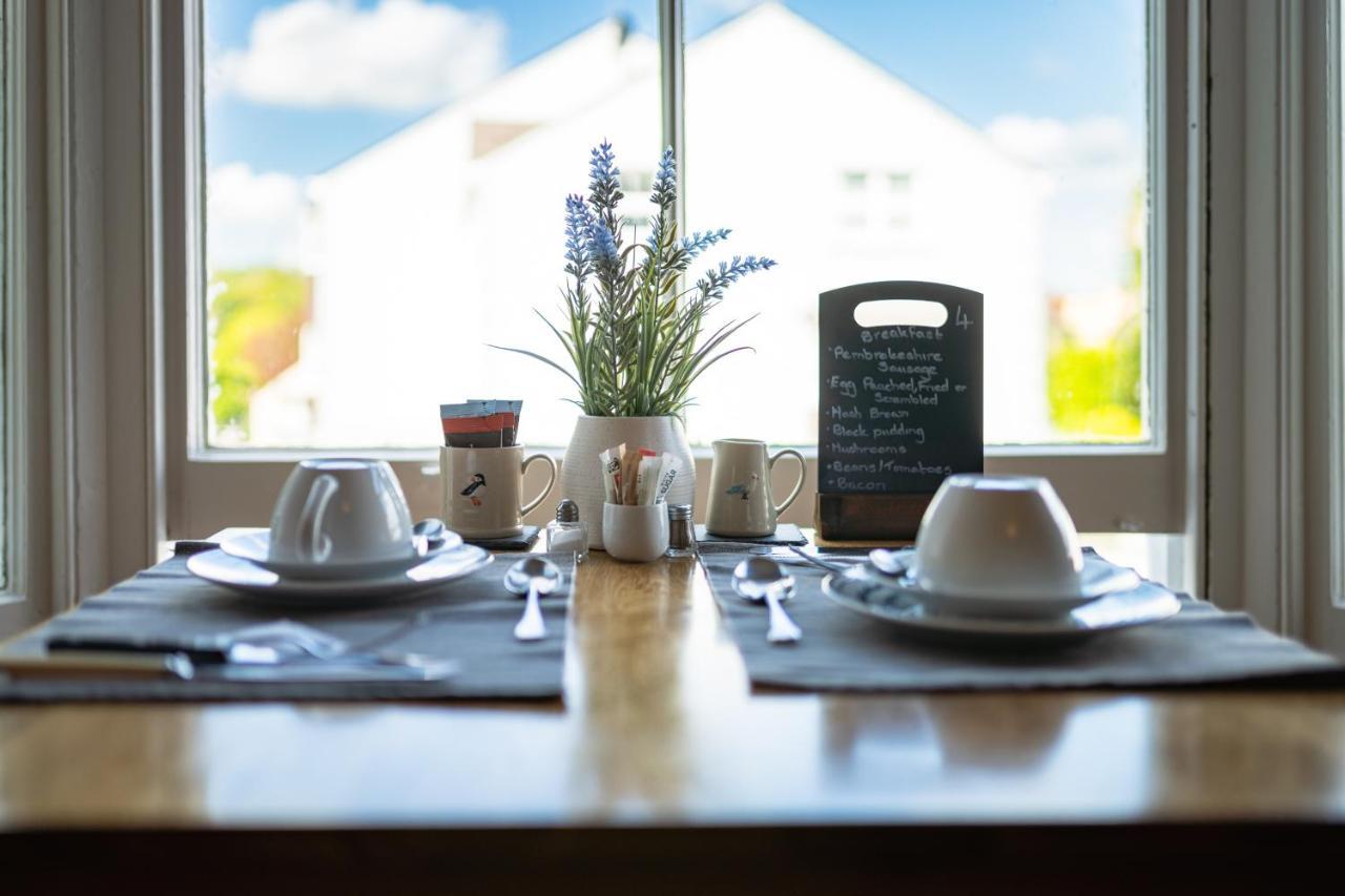 Sleepy Puffin Guest House Tenby Exterior foto
